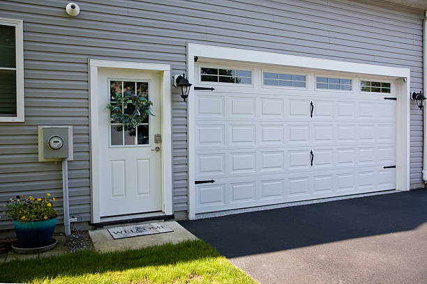 24/7 Emergency Garage Door Panel Replacement experts in Sheridan County County, ND